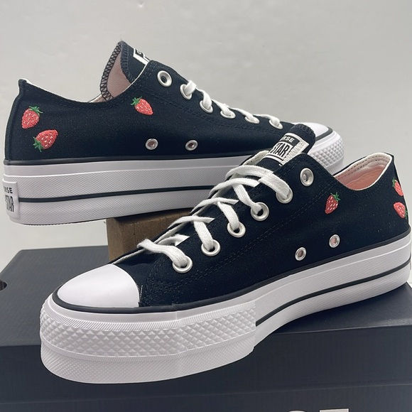 Converse WMNS Black Platform Sneakers A14935F
CTAS LIFT OX
BLACK/SOFT RED - Picture 10 of 16